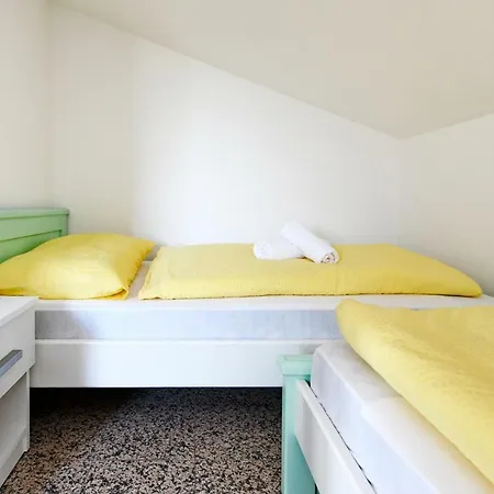 Apartman Del Mar Apartment *